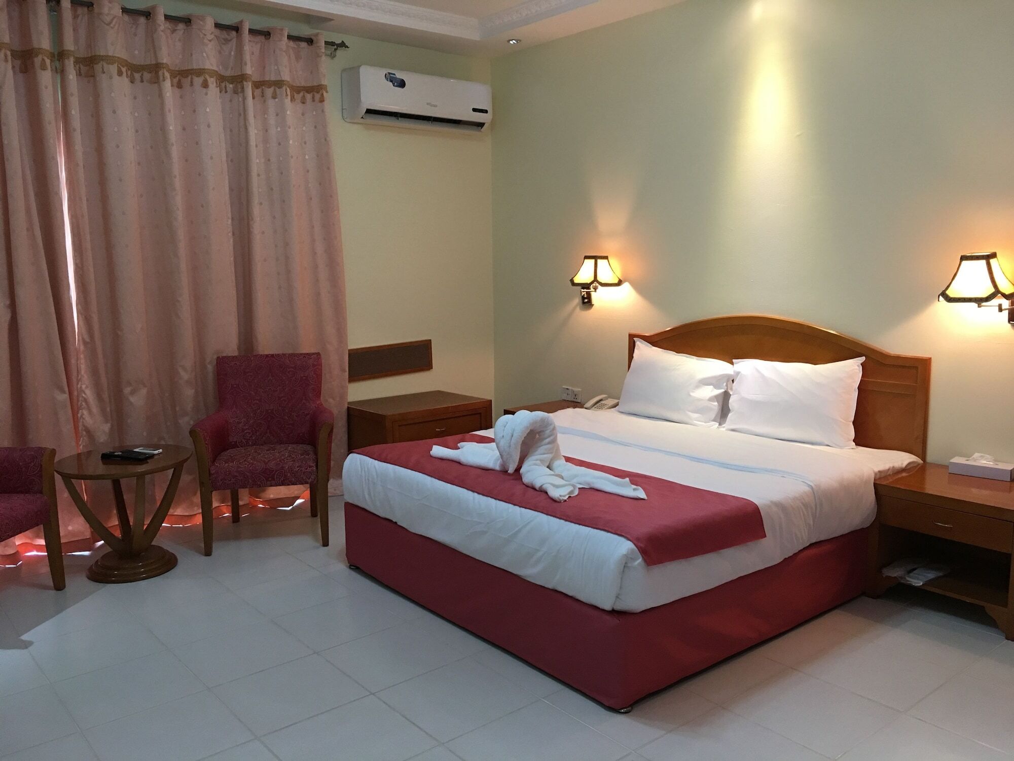 Oyo 366 Waves Hotel Ajman Exterior foto