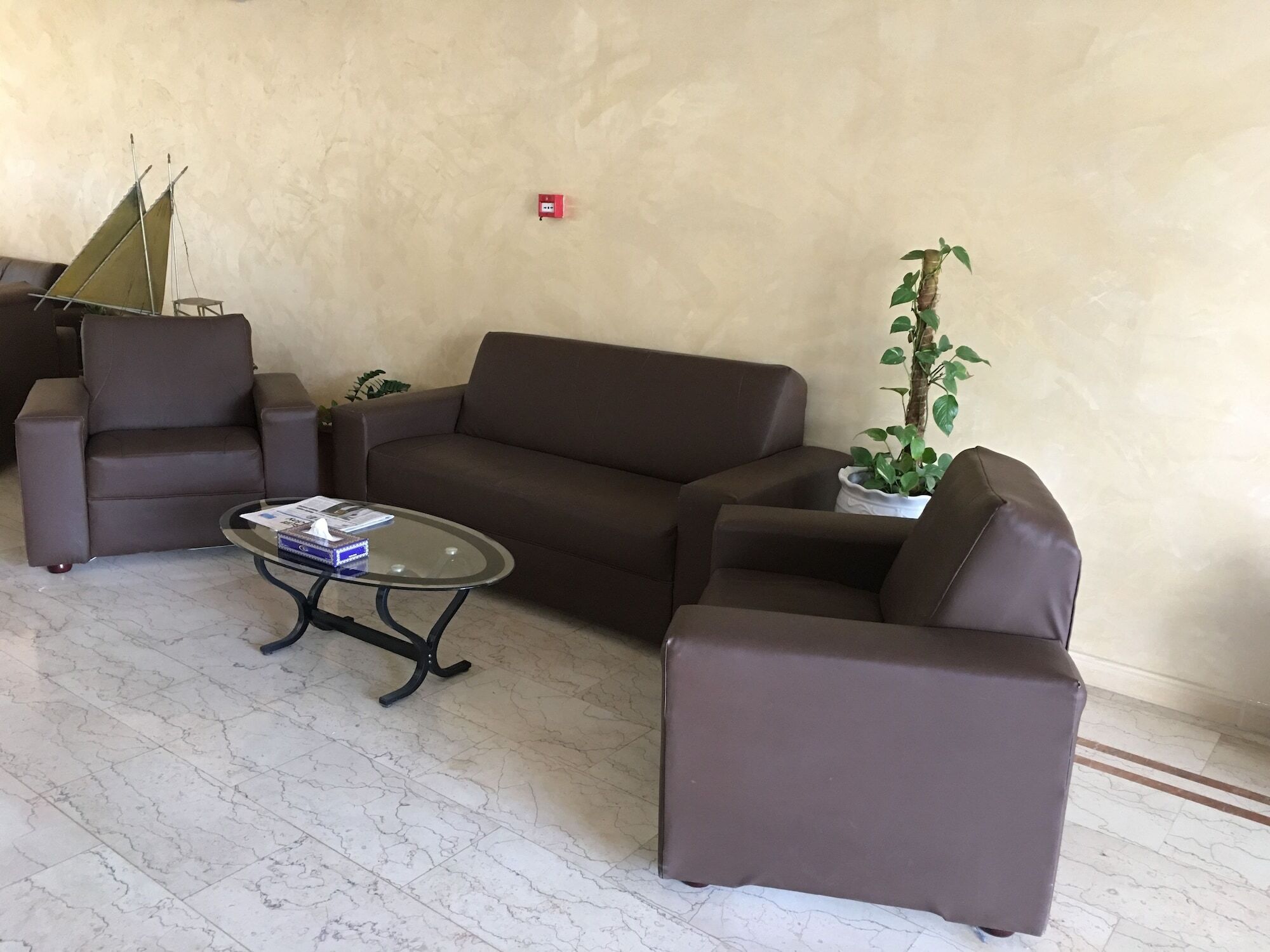 Oyo 366 Waves Hotel Ajman Exterior foto