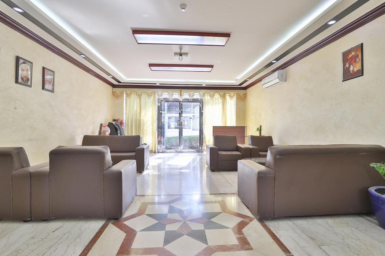 Oyo 366 Waves Hotel Ajman Exterior foto